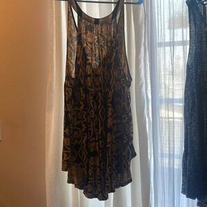 Free people long top black/yellow print